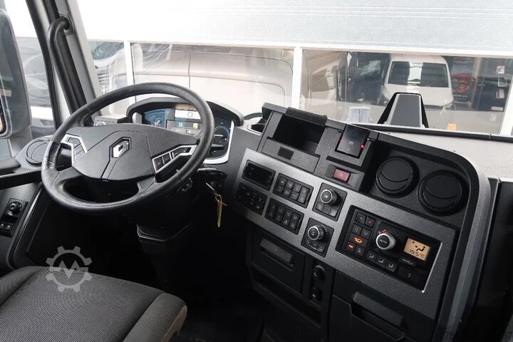 Standard-SZM Renault T520 6x2/ RETARDER/ FULL AIR/ HYDRAULICS/ BOOGIE