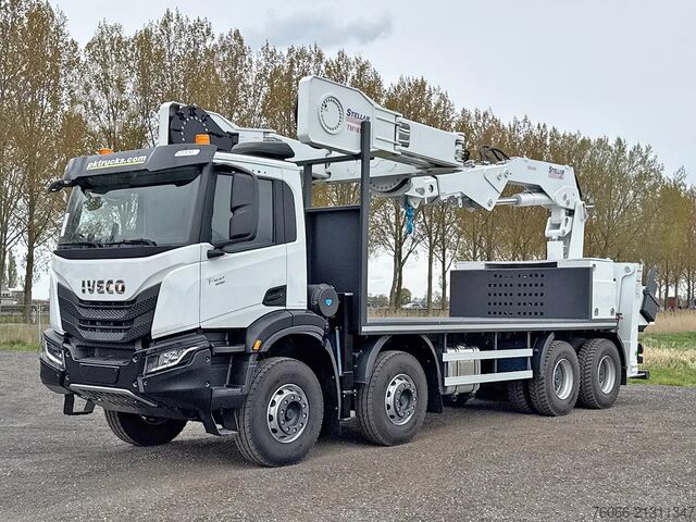 Conveyor belt trailer Iveco T-Way AD410T43H AT Tire Handler Crane Truck