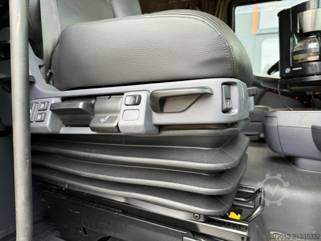 Truck mounted crane SCANIA R580 LB 8x2*6 HNB SZM mit Kran HIAB XS 422