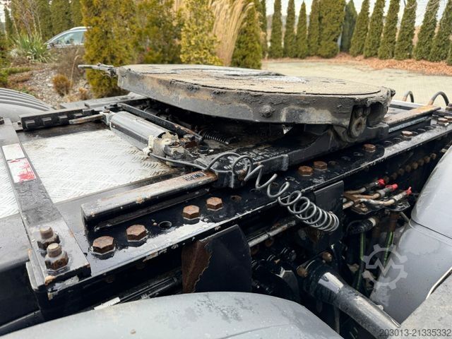 Truck mounted crane SCANIA R580 LB 8x2*6 HNB SZM mit Kran HIAB XS 422