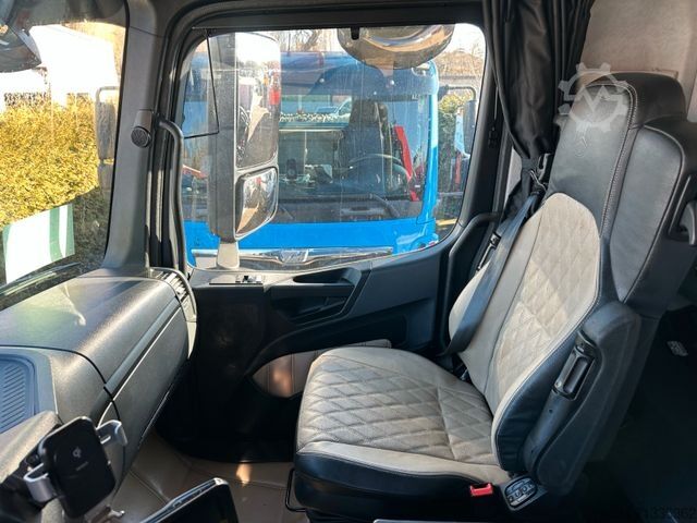 Flatbed truck MERCEDES-BENZ Arocs 2548 6x4 ALLRAD KRAN 21m SEILWINDE