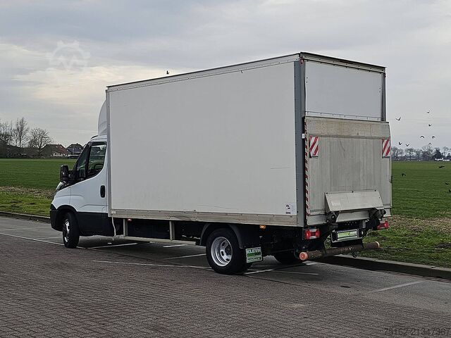 Suitcase IVECO DAILY 35C16 Bakwagen Laadklep!
