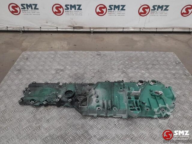 Engine part Volvo Occ deksel cilinderkop + oliekoeler D13K500EUVI Vo