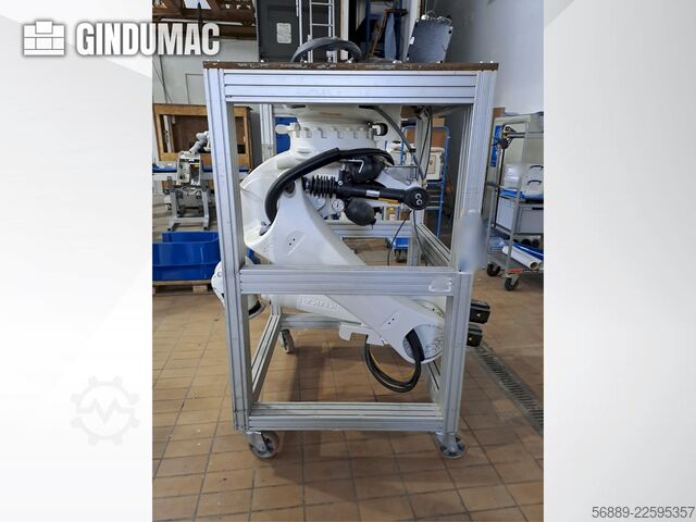KUKA KR270 R2700 C ultra MED KUKA KR270 R2700 C ultra MED