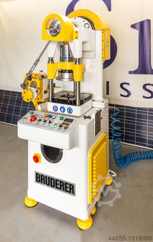 Hochleistung Stanzautomat BSTA 18