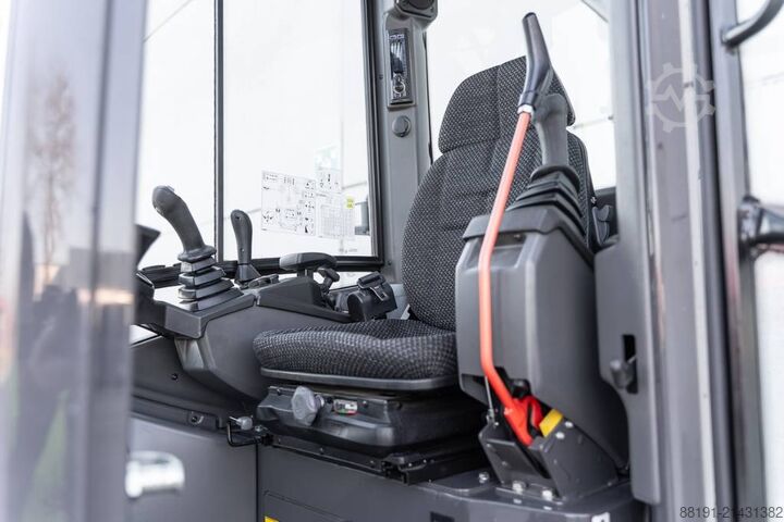 Mini excavator CASE CX 25 D