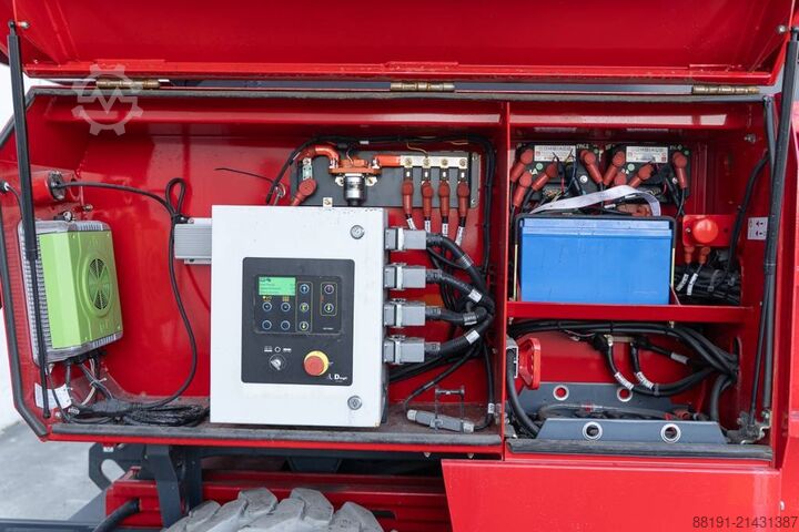 Scissor lift Magni ES 1823 RTP