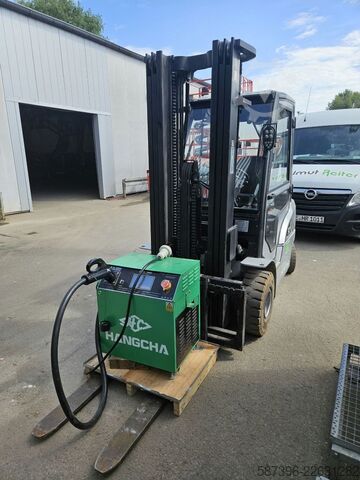 Electric 4-wheel forklift Hangcha CPD30-XD4-SI21