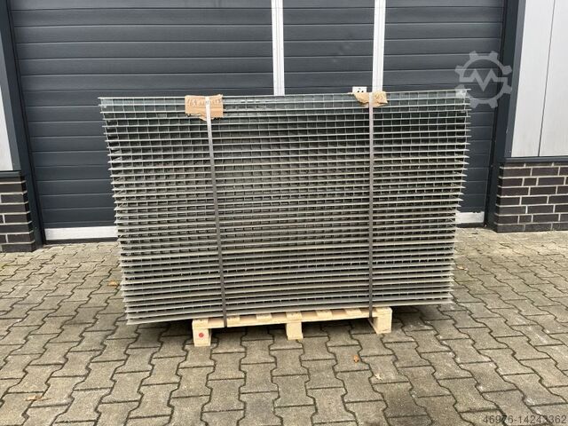 Inlaid shelf grating grating grating Gesamtbreite: 1.640 mm / Gesamttiefe: 1.183 mm / MW: 68 x 47 mm / GR-45