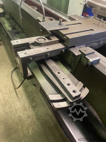 Center Lathe MATRA D 250 K
