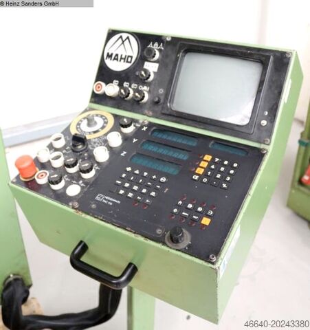 Universal Milling Machine MAHO MH 400 P