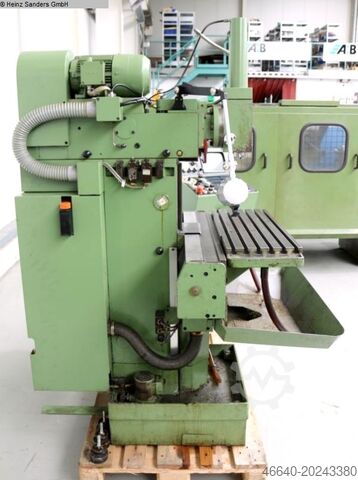 Universal Milling Machine MAHO MH 400 P