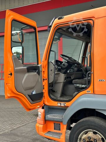 LKW mit Pritsche (offen) DAF LF 55.280 4x2 BL Pritsche mit FASSI LK & Glastr.