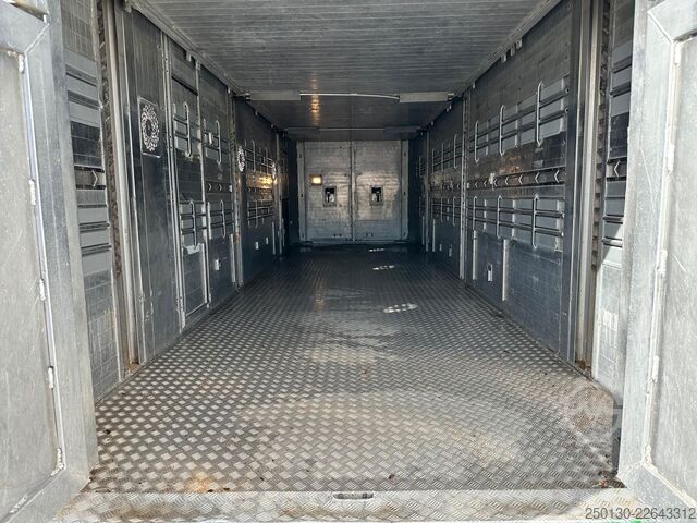 Pferdeanhänger MENKE-JANZEN 2.Stock Viehanhänger * Hubdach* Tränke* 39m²