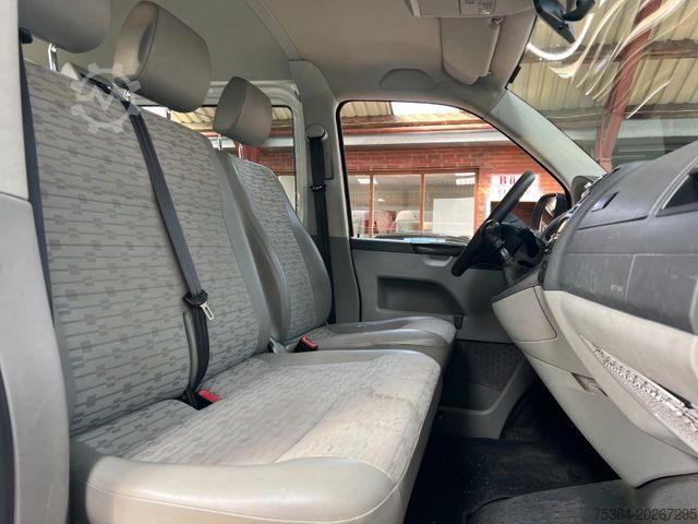Minibus VOLKSWAGEN T5 Kombi 2.0 Tdi L1H1 9 Sitze Engine Broken