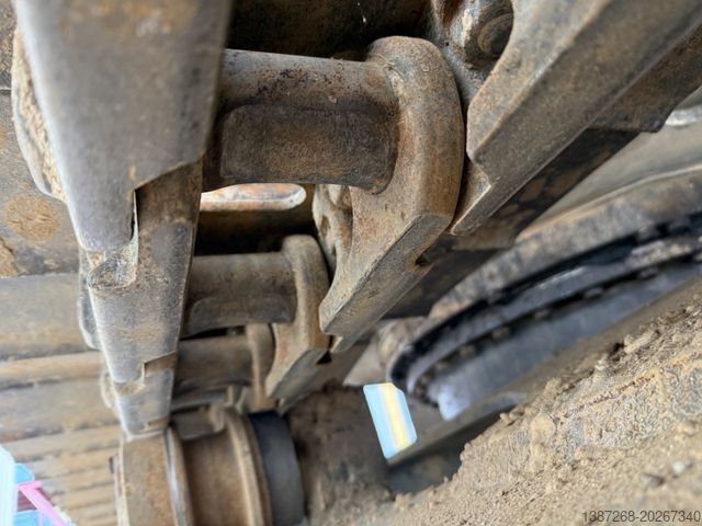 Chain excavator SANY SY215C / 2015 BJ / 5.854 H / MS21 / 1. Hand