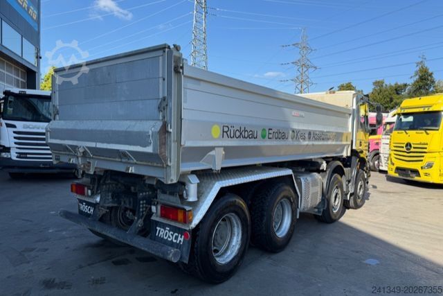 Tipper truck IVECO 500 8x4 Kipper Bordmatik