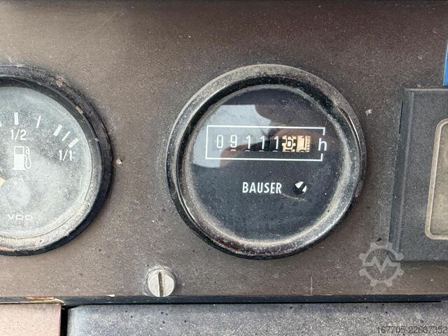 Radfertiger Dynapac F121-6W