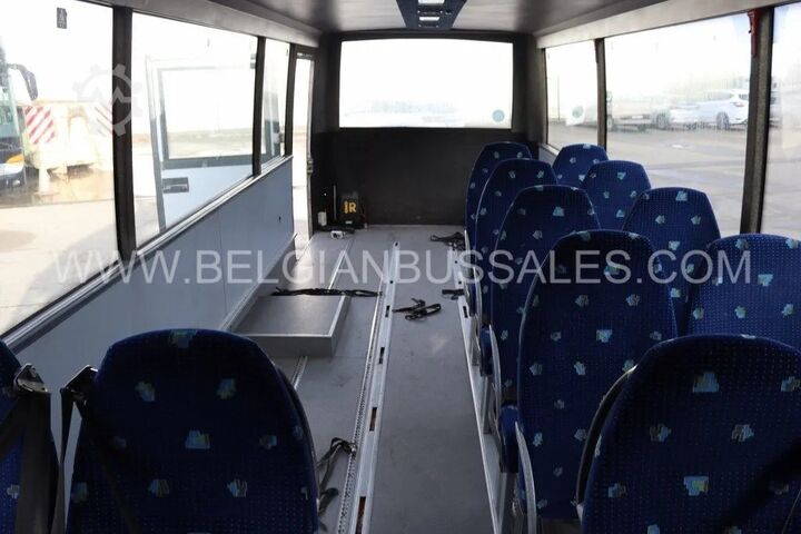 Minibus Mercedes VARIO