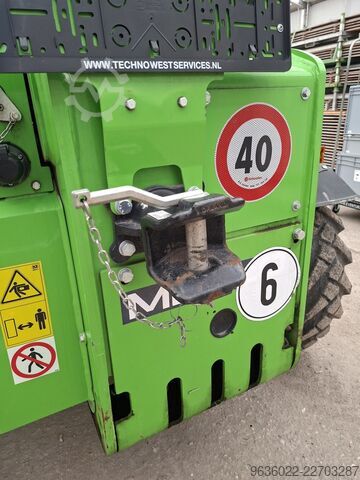 Teleskoparmstapler Merlo P27.6 Plus