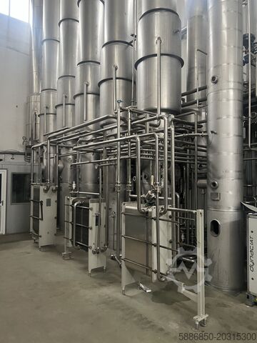 Evaporation station for apple concentrate