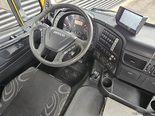 Hook arm system Iveco TRAKKER 380 8X6 / EURO 6 / CRANE + HOOKLIFT