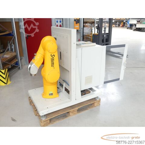 Komponente  Stäubli TX90 industrieller Roboterarm mit kompletter Steuerung und Bedienpanel