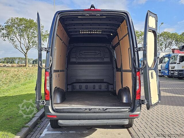 Hochdachkombi MERCEDES-BENZ SPRINTER 317 L2H2 Mbux10 LED AC!