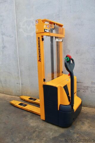 Stacker Jungheinrich EJC 110 290 ZT
