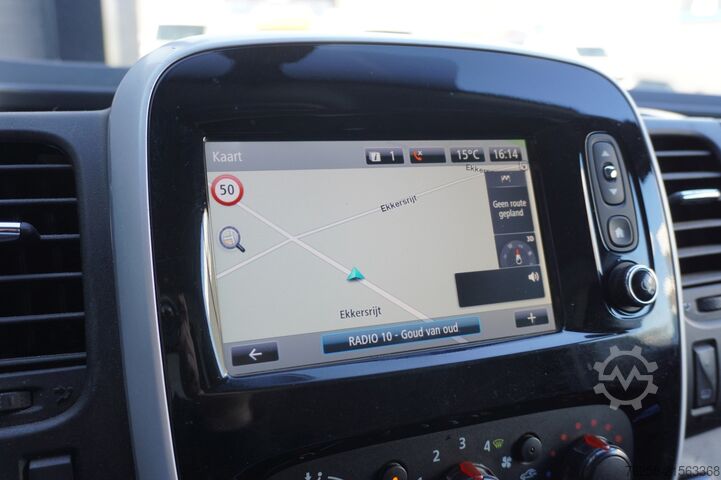 Delivery van Renault Trafic 1.6 dCi 125PK EURO 6 - Airco - Navi - Cr...