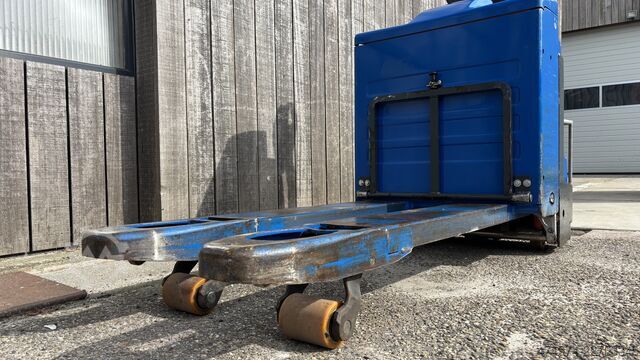 Manual pallet truck pump truck Jungheinrich EJE 220