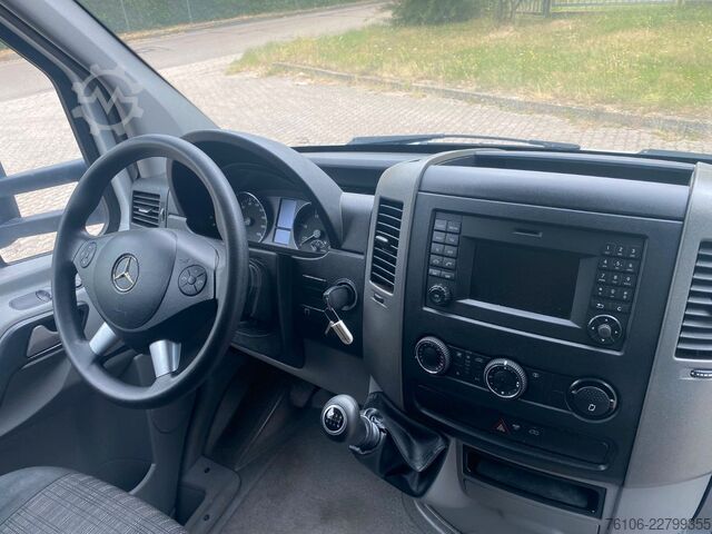 Box van MERCEDES-BENZ Sprinter 316 CDI Koffer *Klima*Ahk*Seiten Tür*