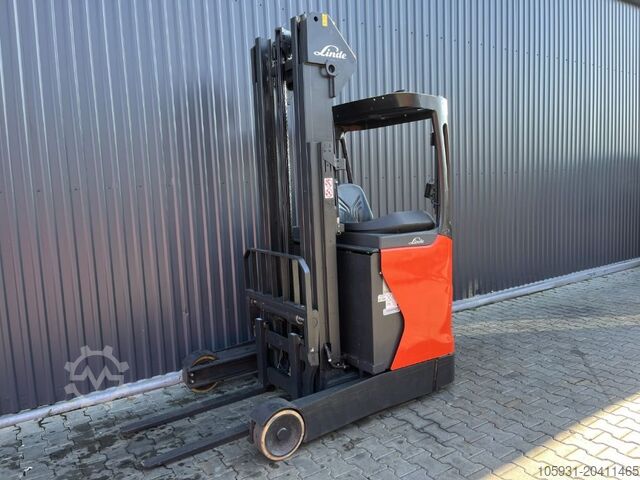 Schubmaststapler Linde R14-01