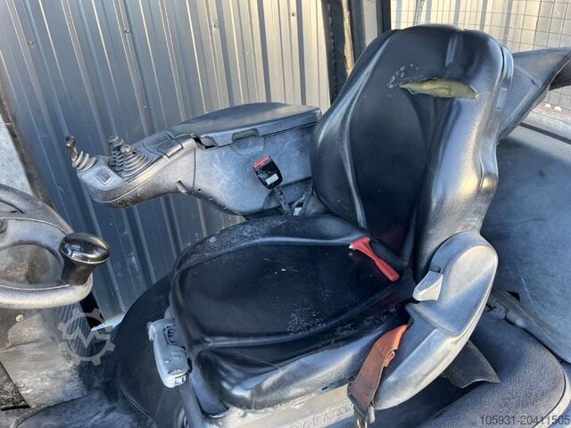 Treibgasstapler Linde H20T-01