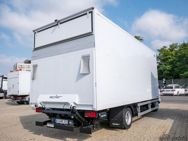 Transporter mit Koffer Mitsubishi Canter e