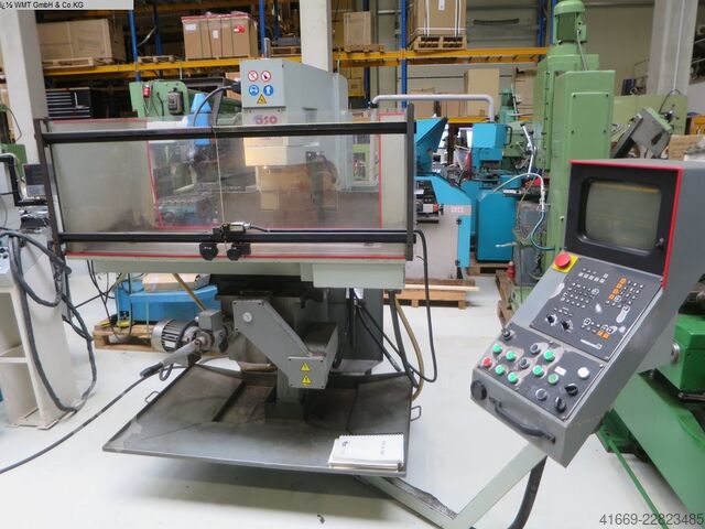 Werkzeugfräsmaschine - Universal TOS FV 30 CNC