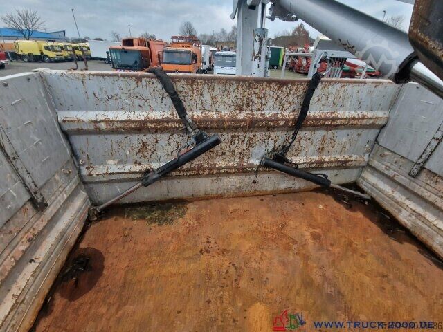 Kipper LKW Meiller 3. S. Kipper Wechselaufbau MKG Kran HLK 66