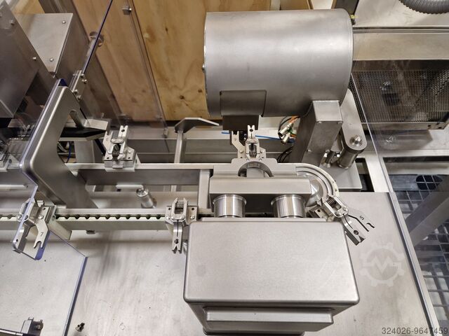 Pre-sterilized IV-Bags filler Plümat BFL 851