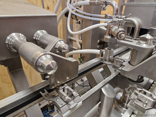 Pre-sterilized IV-Bags filler Plümat BFL 851