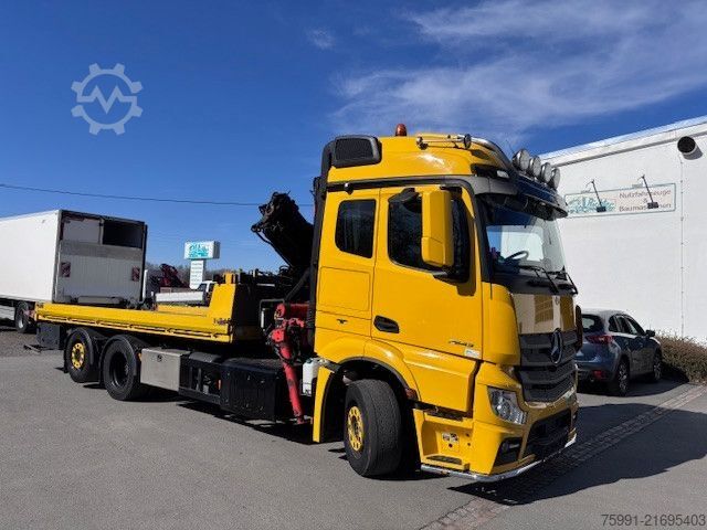 Abschleppwagen MERCEDES-BENZ Actros 4 Abschleppwagen mit Kran
