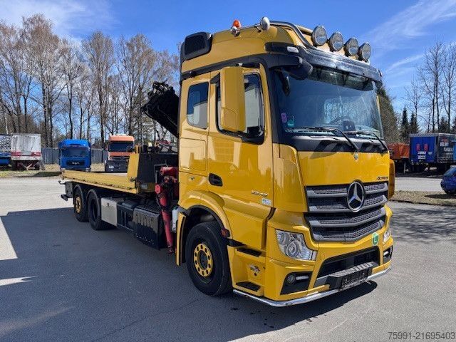 Abschleppwagen MERCEDES-BENZ Actros 4 Abschleppwagen mit Kran