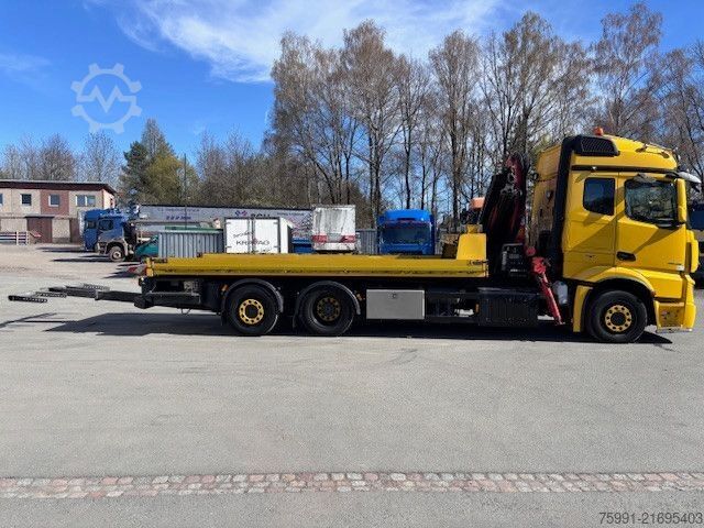Abschleppwagen MERCEDES-BENZ Actros 4 Abschleppwagen mit Kran