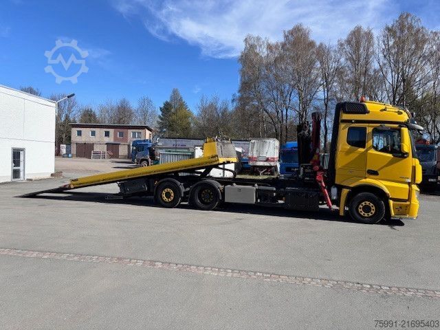 Abschleppwagen MERCEDES-BENZ Actros 4 Abschleppwagen mit Kran