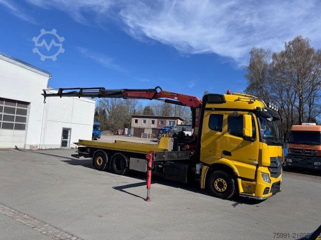 Abschleppwagen MERCEDES-BENZ Actros 4 Abschleppwagen mit Kran