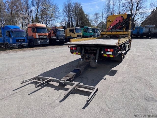 Abschleppwagen MERCEDES-BENZ Actros 4 Abschleppwagen mit Kran