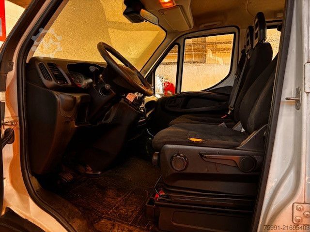 Abschleppwagen MERCEDES-BENZ Actros 4 Abschleppwagen mit Kran