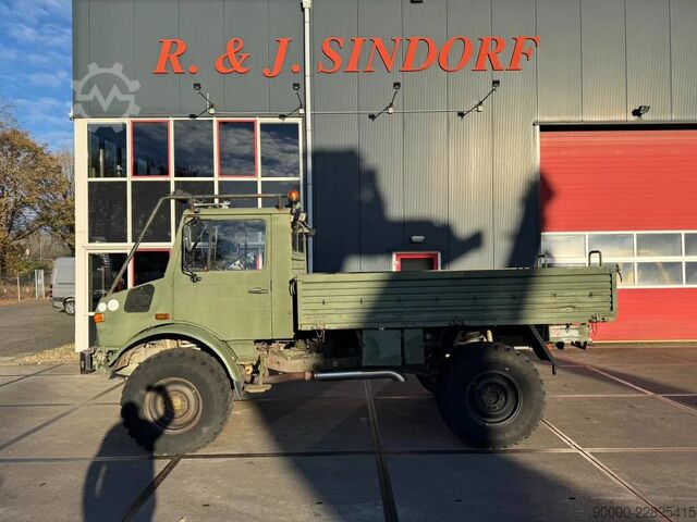 Standard tractor Unimog U1300