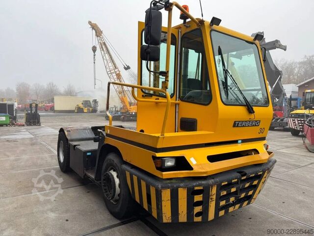 Terminal tractor Terberg YT 222