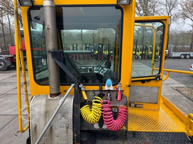 Terminal tractor Terberg YT 222