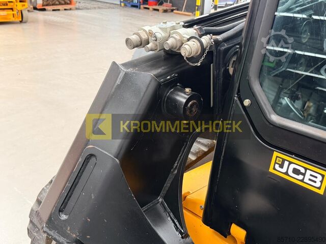 Crawler loader JCB 3TS-8T Teleskid
